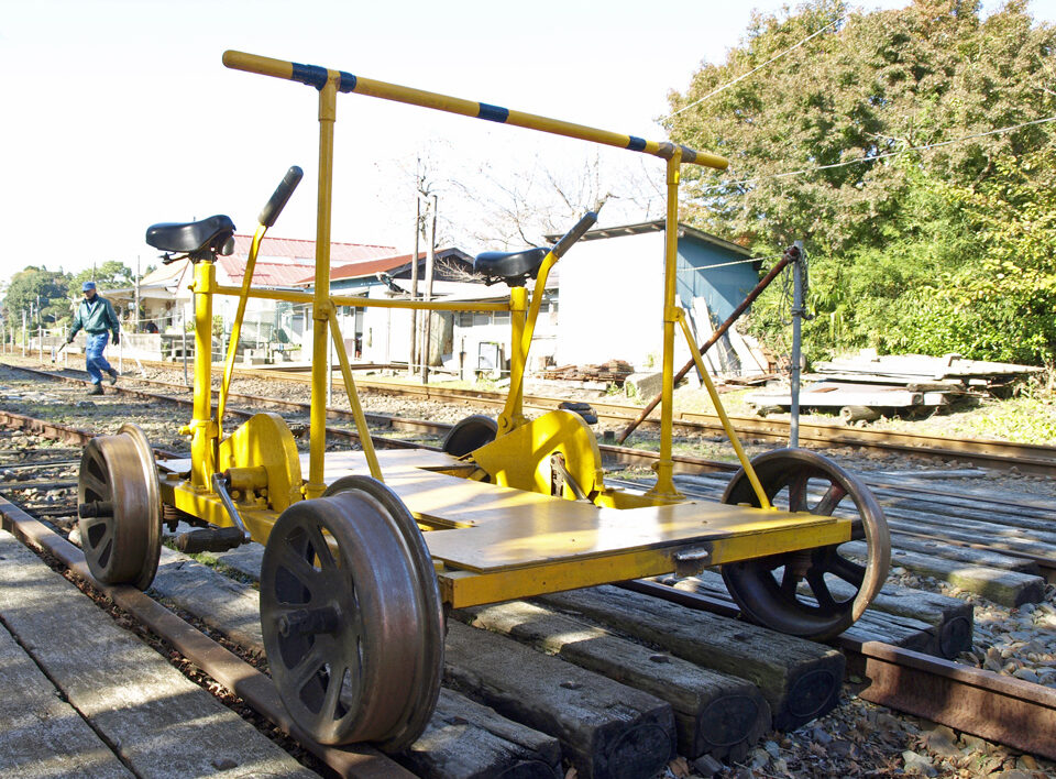 ハンドメイドの軌道自転車