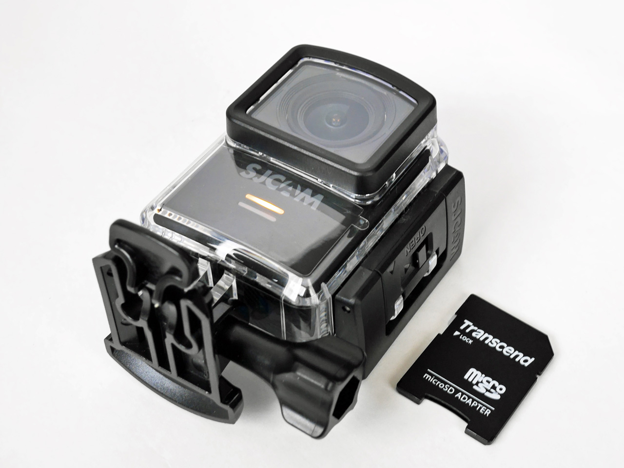 SJCAM M20を付属の防水ケースを装着