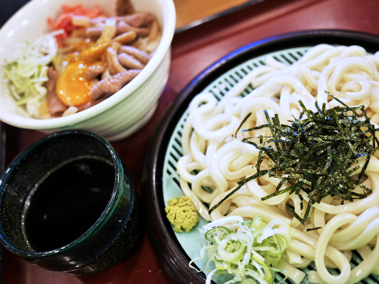 山田うどんのスタミナパンチ丼セット