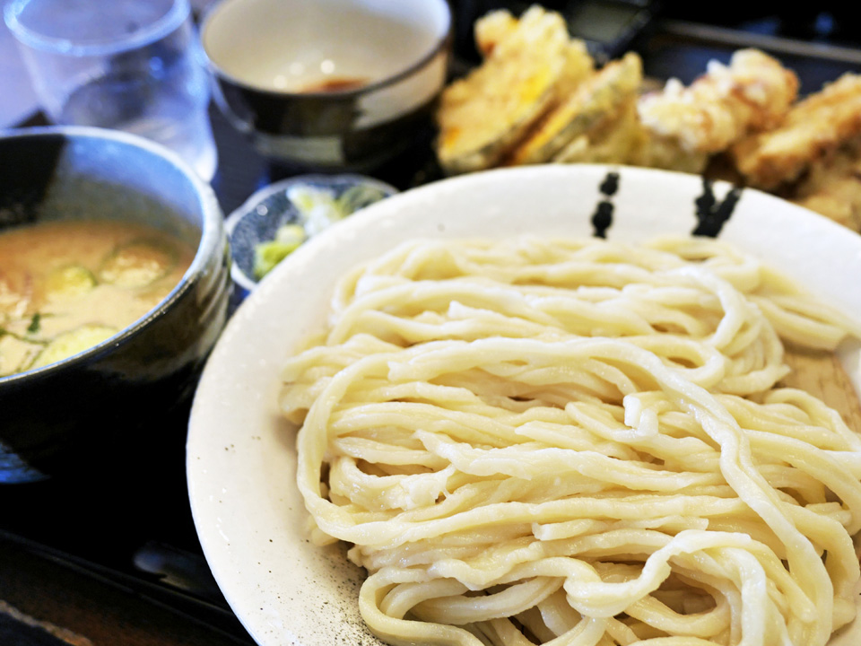 竹國で武蔵野うどんと天ぷらを食べ放題