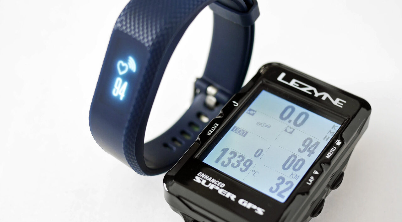 GARMIN vivosmart 3 と LEZYNE SUPER GPS が同期された