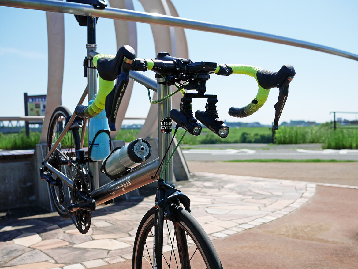 みさとの風ひろばでLIGHTCYCLE Ti451を停車