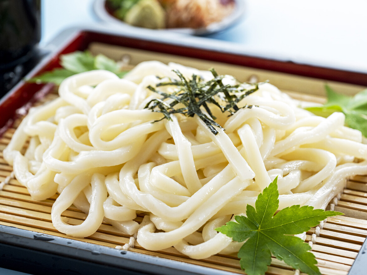 ロングライドで火照った体を冷たい館林うどんでクールダウン