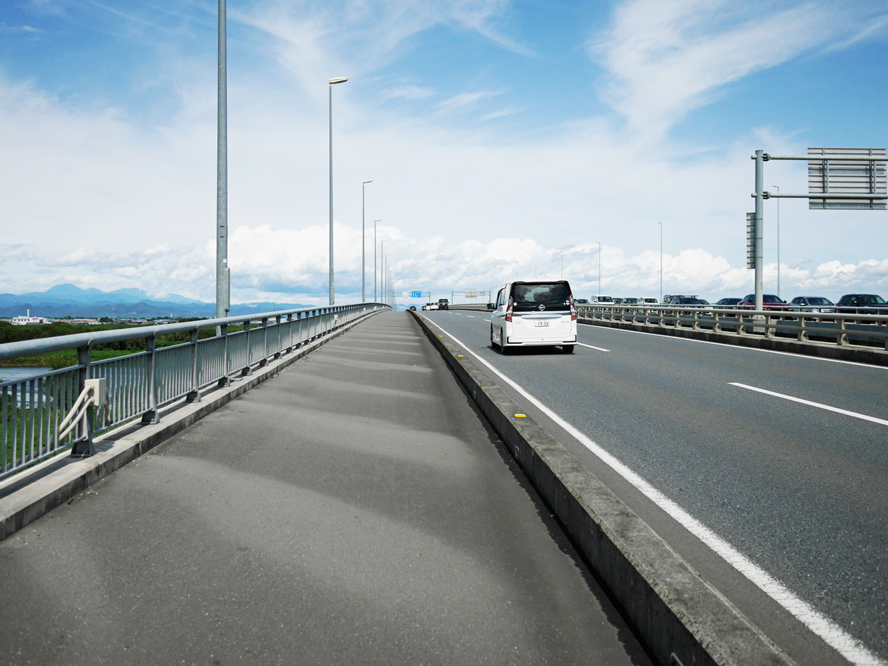 昭和橋で利根川を渡って群馬県に突入