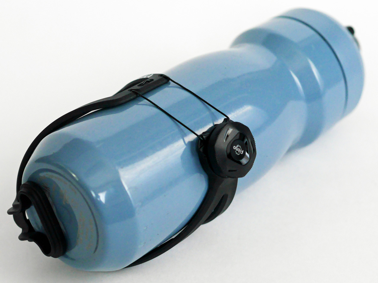 ELITE STRUKA の固定力をステンレスボトルでテスト