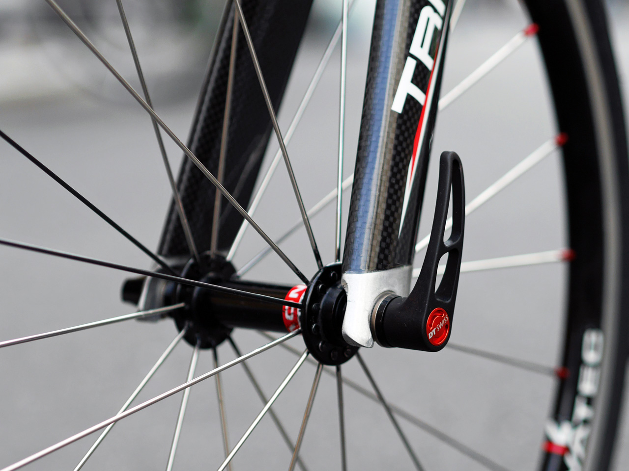 DT SWISS RWS スキュワーでホイールの剛性を強化