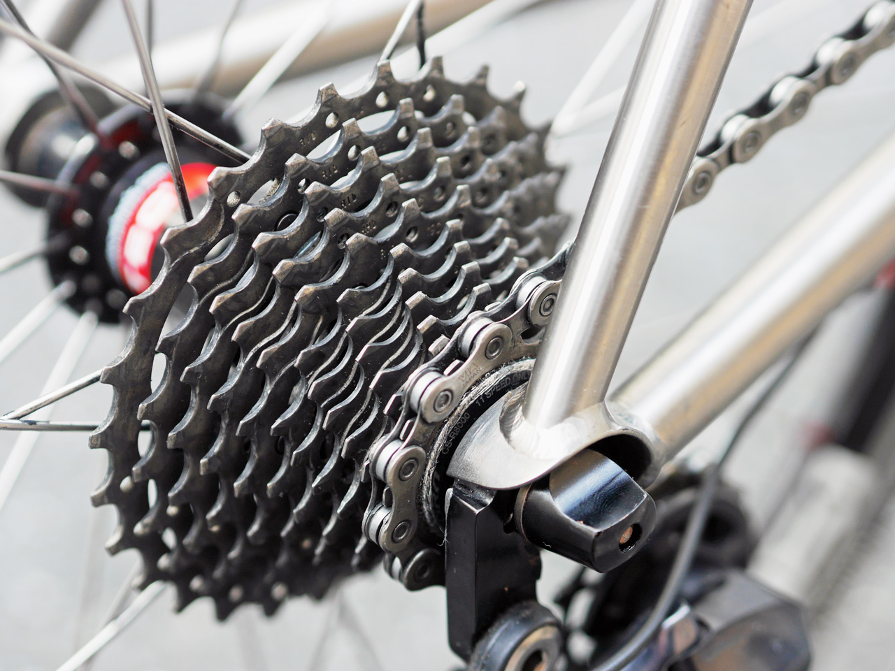 11速リアスプロケットはクロスレシオに組んだ12-28T