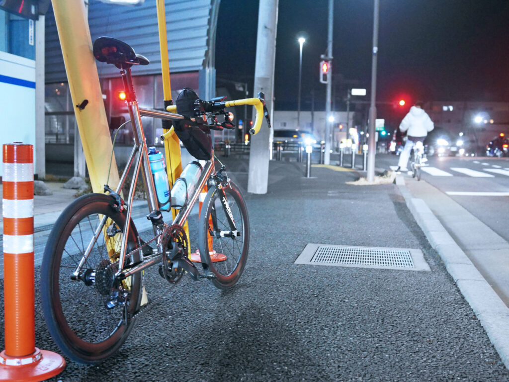 タイムアップを迎えた外環道の脇でしばらく脱力