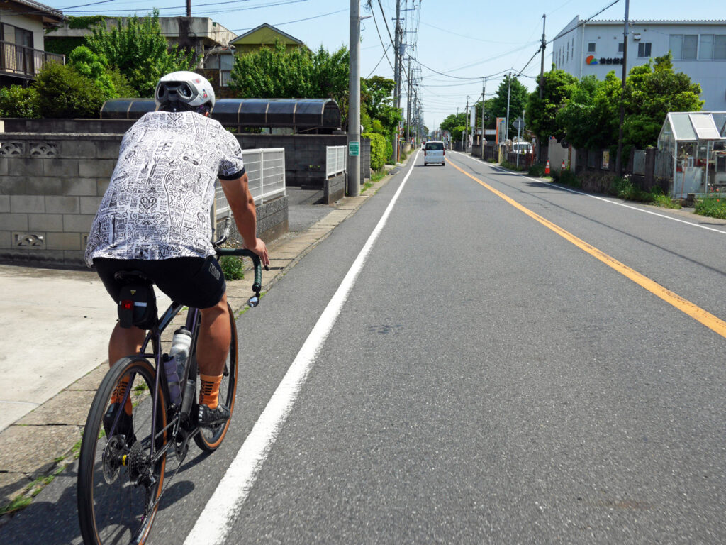千葉県道278号を東進して諏訪神社前へ